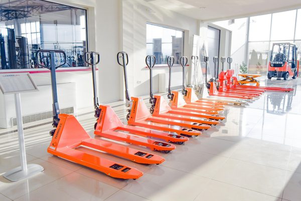 Electric Forklift (Model FC - 30)2 days